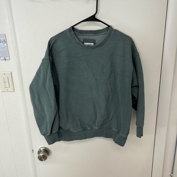 American Eagle Outfitters Green Crewneck Sweater - Picture 1 of 3